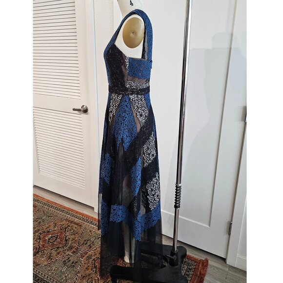 BCBGMAXAZRIA Andi Lace Trim Evening Dress in size 4 - Picture 3 of 9